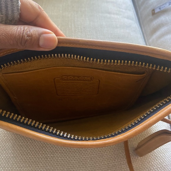 A coach 1970s purse with coach leatherware embossed. Light use. Camel colored. - Picture 7 of 9